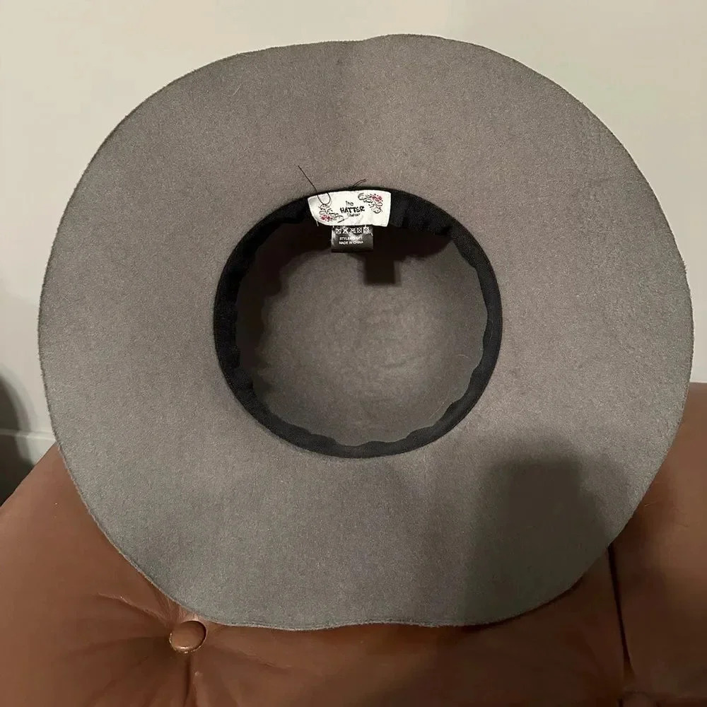 The Hatter Company Grey Felt Wide Brim Hat - Picture 2 of 5